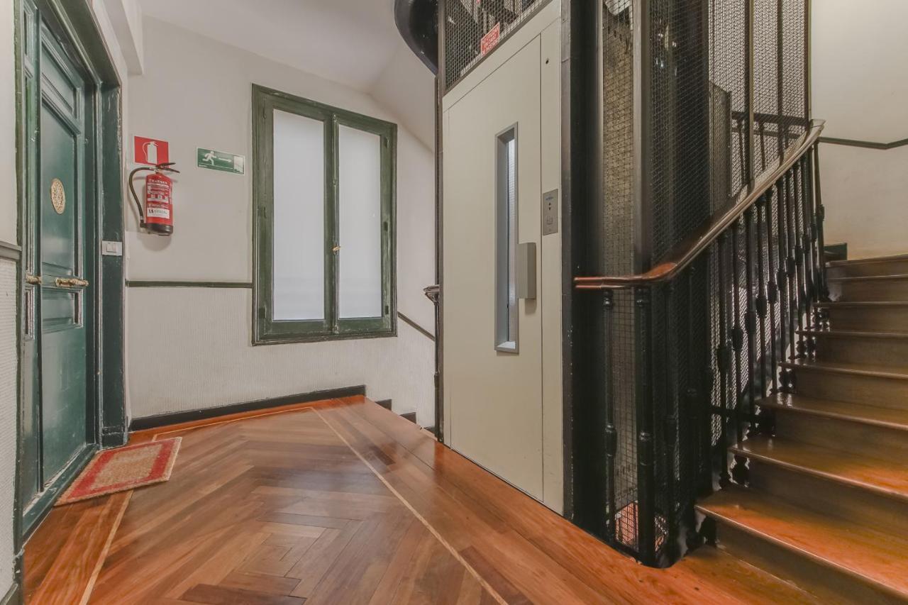 מדריד Spacious New Apartment Para 7 En La Plaza De Tirso De Molina מראה חיצוני תמונה